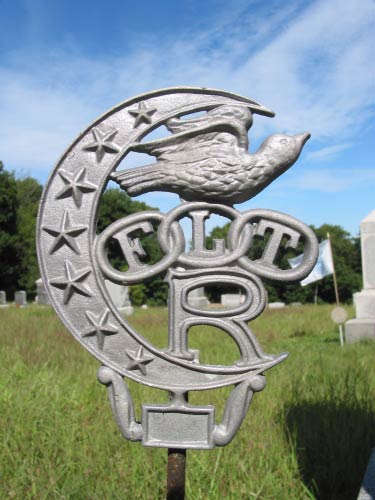 An IOOF grave marker at the Edwards Church Cemetery in Saxonville