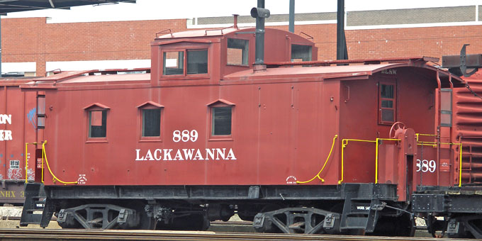 Lackwanna caboose 889