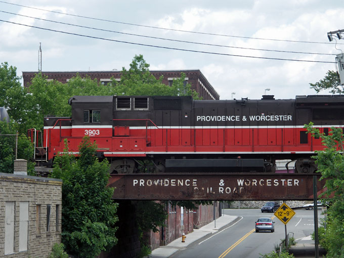 Providence and Worcester Railroad bridge over Cambridge St