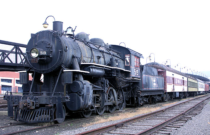 MEC 518 at the head of a train
